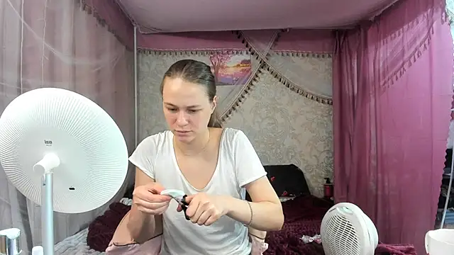 Chatroom XXX en direct de leila_bambi_