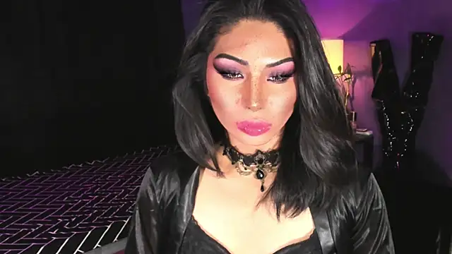 MaxxineMorenaTs Pertunjukan Webcam