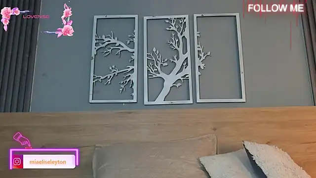 Elise-Leyton Live XXX-Chat