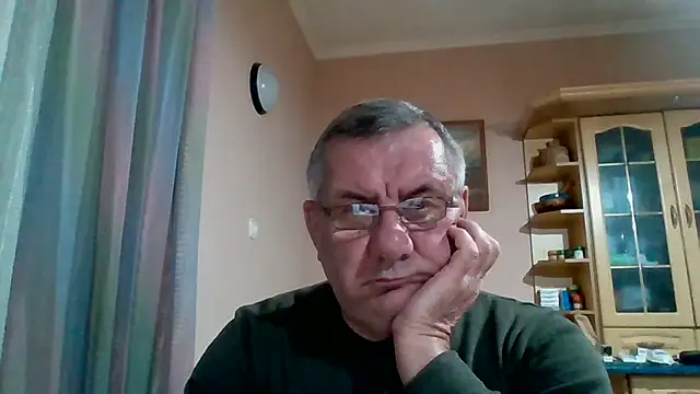 Show modela machomale3 na web-kameri