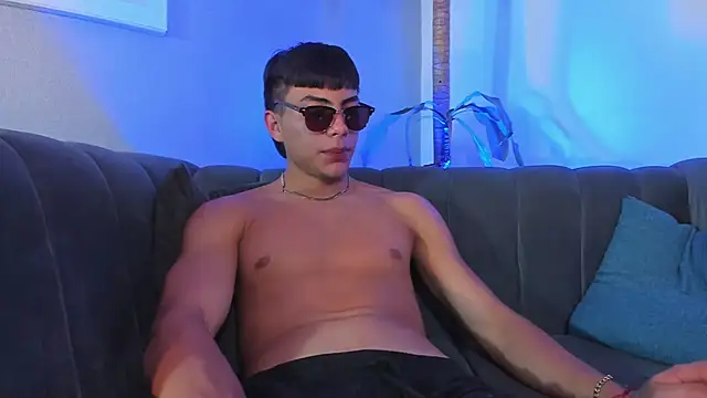 Chat +18 de EthanSantori ao vivo