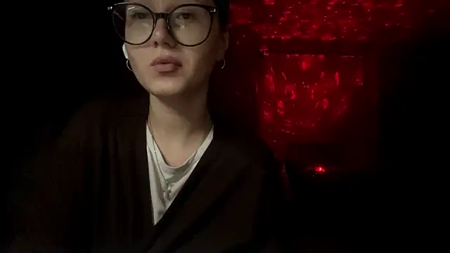 AdelleBaggenstoss live XXX chat