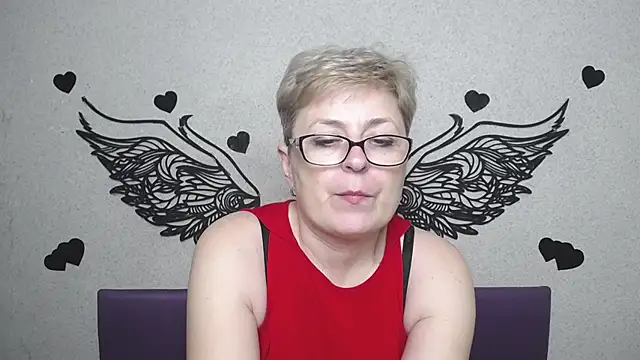 EmiliaGree élő XXX-chatje