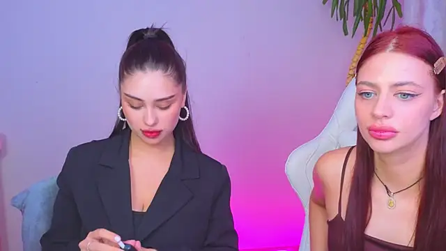 Sofia_Plump – Live XXX-chat