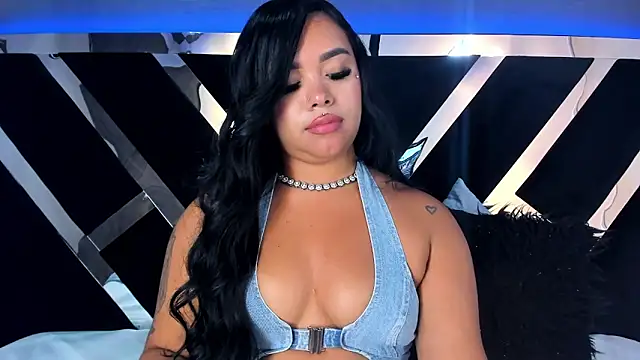 MarianaGarciaa__'s Live XXX Chat