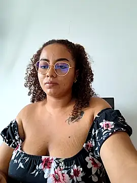 curly_girl_31 Chat XXX live