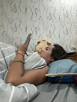 Chat XXX en directo de Ponthip