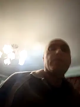 XXX chat uživo modela Sam_Colt