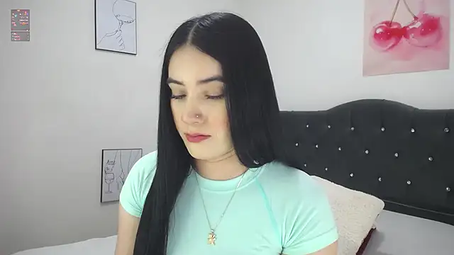 Emmy_sanderss' Live XXX Chat