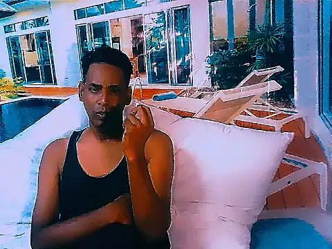 IndianHunk01 webcam show