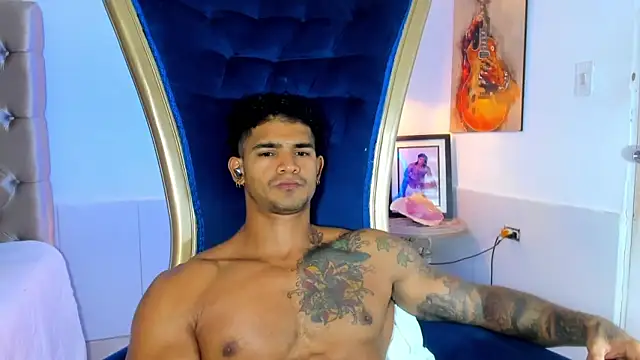 antonio__444n Live XXX chat