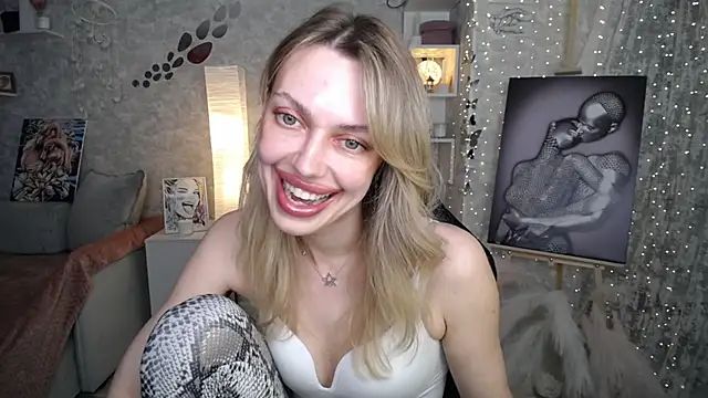 NickyAdamidin Live XXX chat