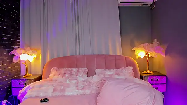 AmedeeaBanksn Live XXX chat