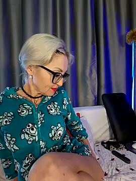 Milforja live XXX chat