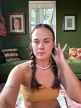 maggiemakesyou's Webcam Show