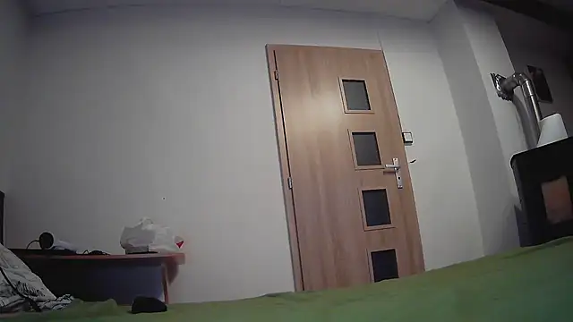 SmallPenis6996 – Kamerová šou