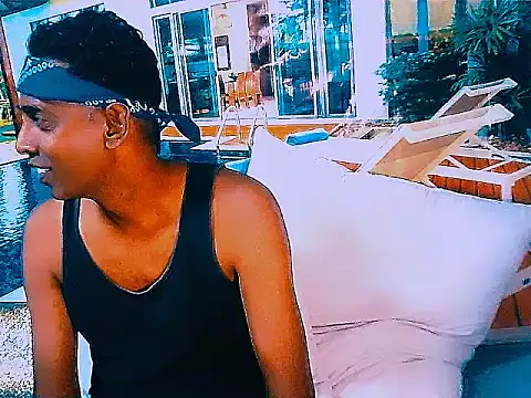 IndianHunk01 – Live XXX-chat