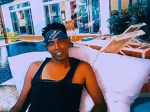 IndianHunk01: вебкам-шоу