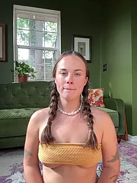 maggiemakesyou's Live XXX Chat