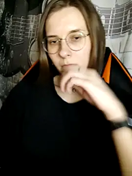 Aashikalaa's Live XXX Chat