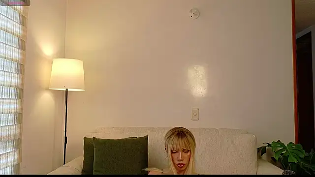 ivonnybonita__ Show Webcam