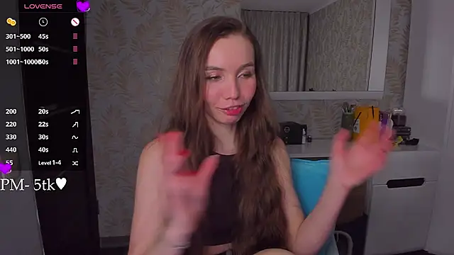 YonaBones' Live XXX Chat