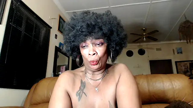 Gucci_Bx's Webcam Show