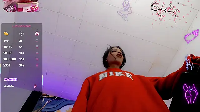 Show modela Jessica_Ortega na web-kameri