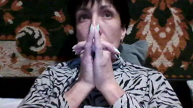 Pokazy przed kamerką – SunnyAmorre