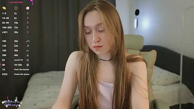 mowalova Live XXX-chat