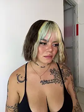 _CuteGirls_ লাইভ XXX চ্যাট