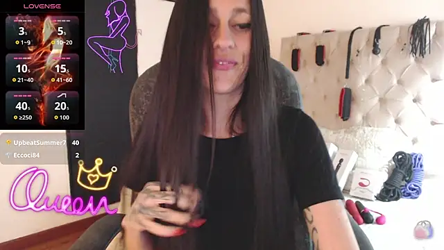 thin_tatto's Live XXX Chat