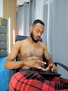 Oliver_bigblack_cock Adlı Modelin Web Kamerası Şovu