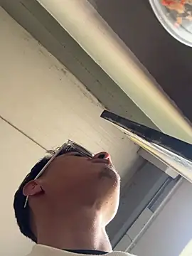 TavoHot_ élő XXX-chatje