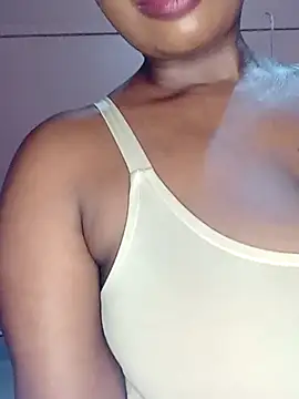 Luciouslips00 Webcam Show