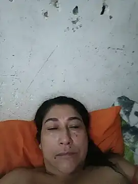 دردشة PatriciaGrajales الجنسية المباشرة