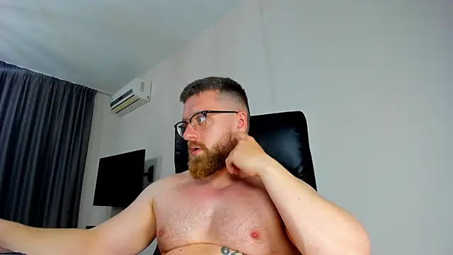 Findom_guy live XXX chat