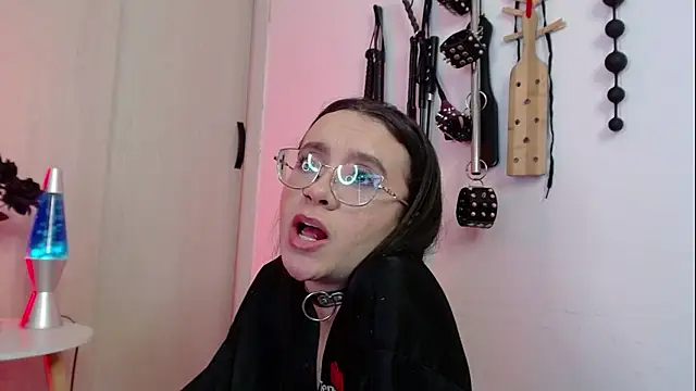 Alisson_Beckett: онлайн-секс-чат