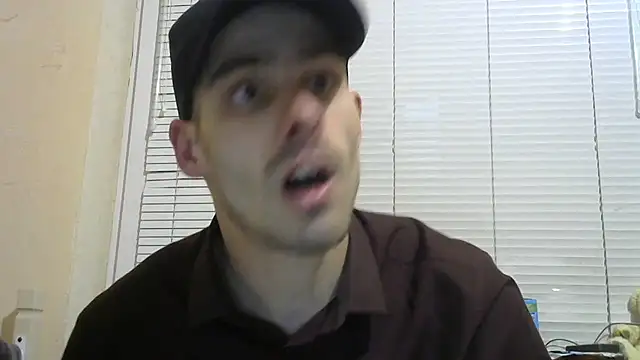 mak_bulan Live XXX chat