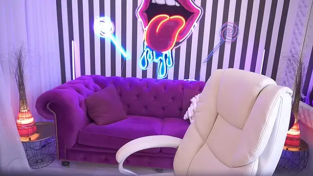 LittleJulii Obrolan Langsung XXX