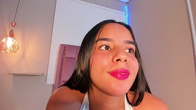 XXX chat uživo modela Roxy_Stonee