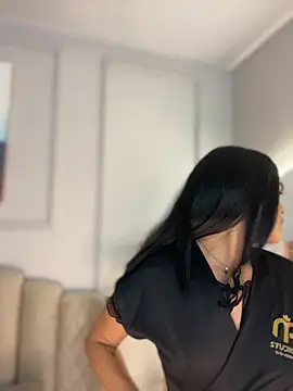 Bella-Ferrer's Live XXX Chat