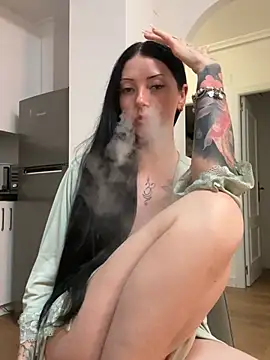 Chatroom XXX en direct de Karmenlovex