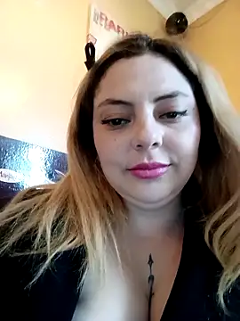 madelaine-'s Live XXX Chat