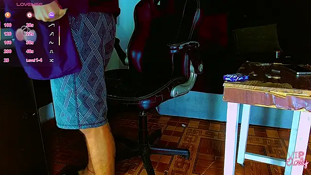 HannibalLester Live XXX-chat