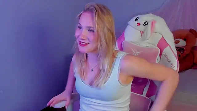 ElaraVoltage: онлайн-секс-чат