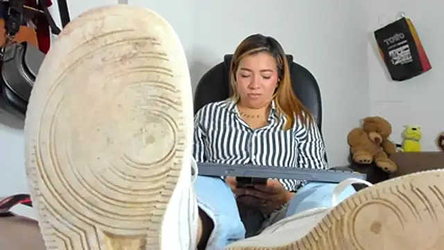 Chat +18 de alma_fenix ao vivo