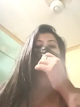 Chat +18 de SANAYA_ROY ao vivo