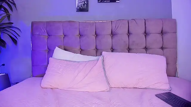 Lizzy_red_ webcam show