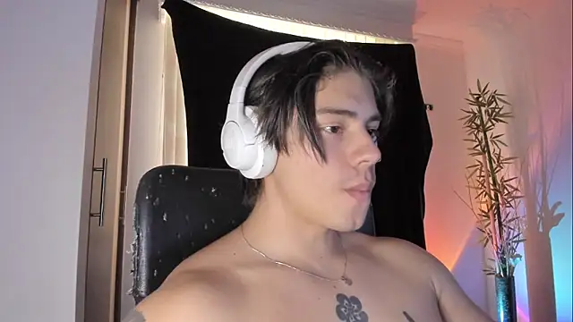 Giordano_Russo Pertunjukan Webcam